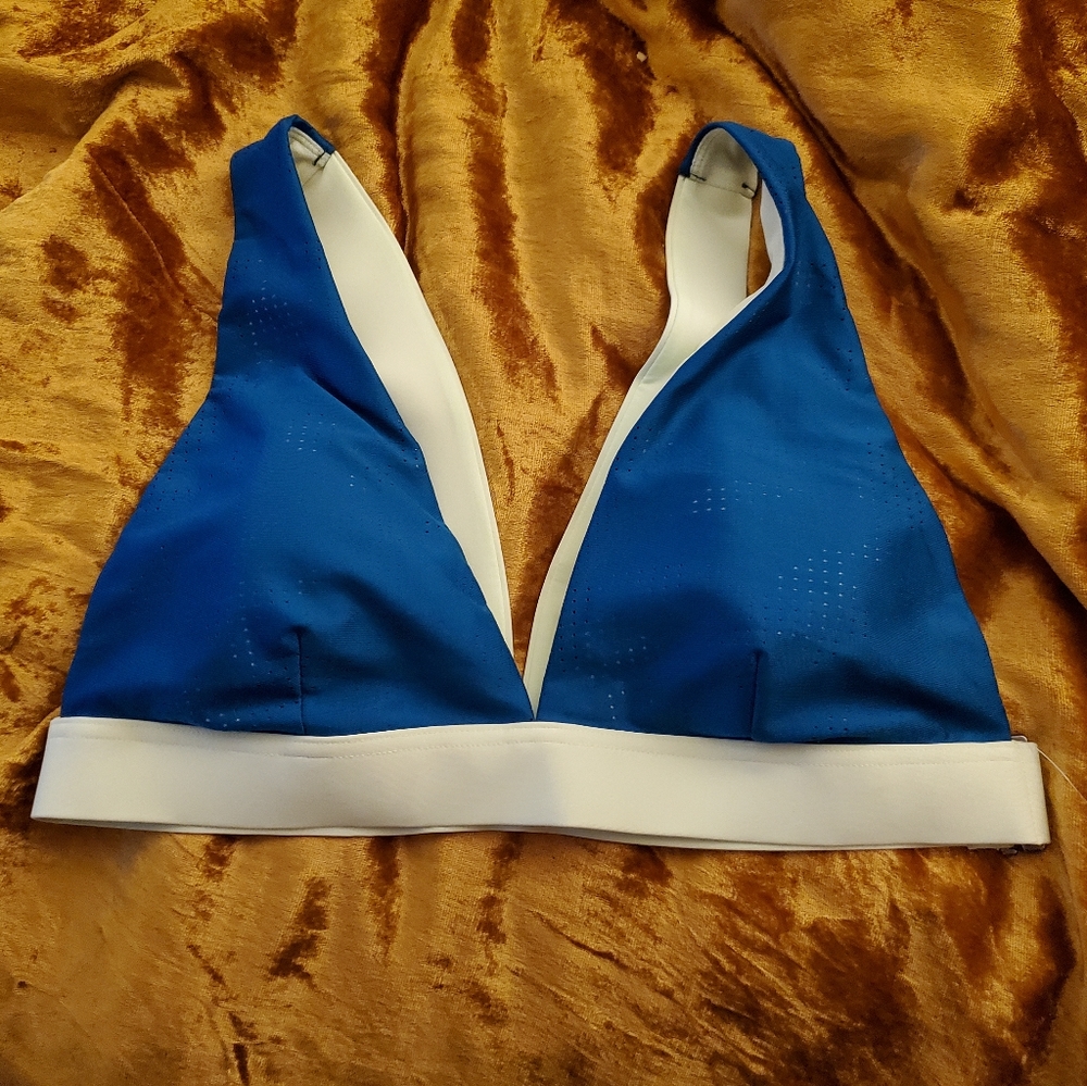 NIKE Optic V-Neck V-Back Triangle  Bikini Swim Top